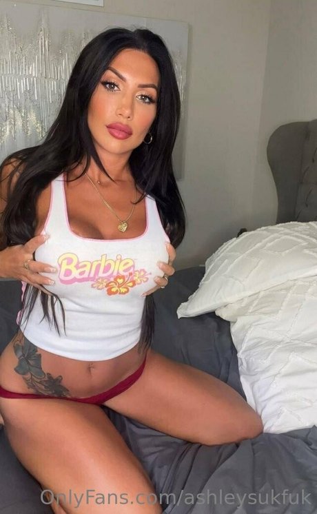 Ashley Suk Fuk photo 711