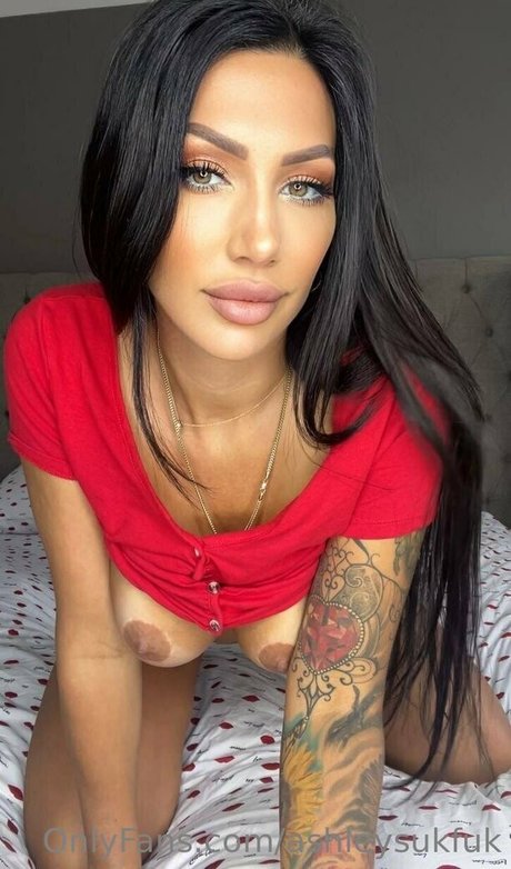Ashley Suk Fuk photo 724