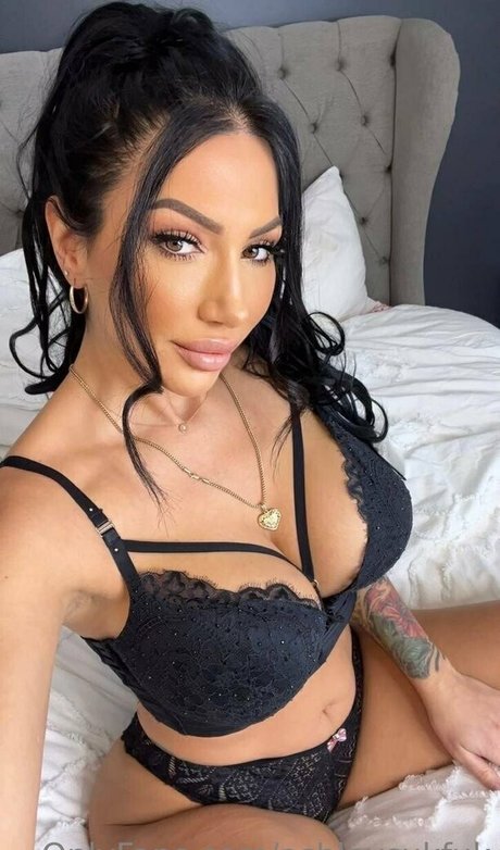 Ashley Suk Fuk photo 764