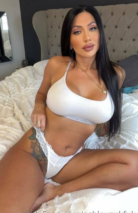 Ashley Suk Fuk photo 792