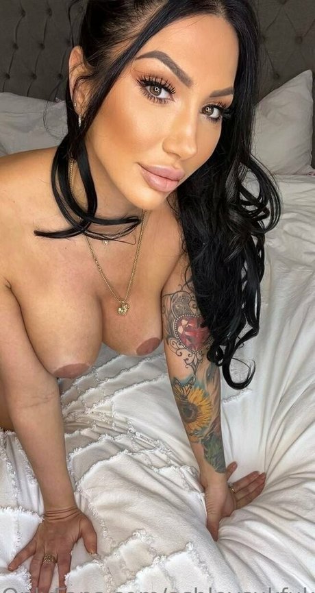 Ashley Suk Fuk photo 825