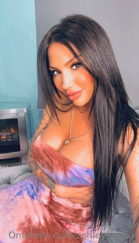 Ashley Suk Fuk photo 926