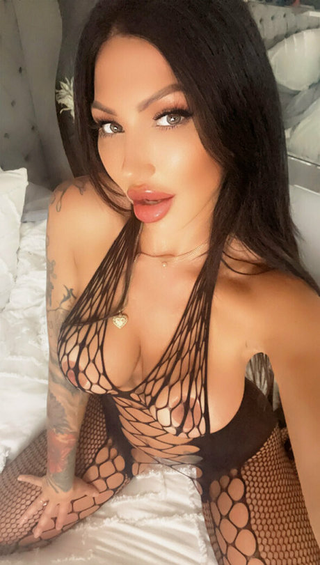 Ashley Suk Fuk photo 1120
