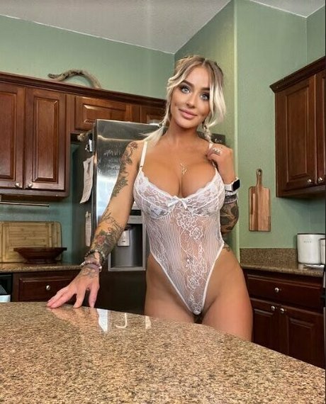 Ashleywolfxo photo 18