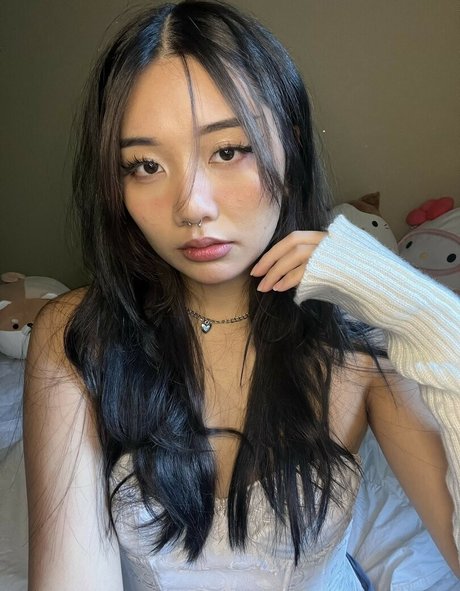 Asian Beauties photo 8