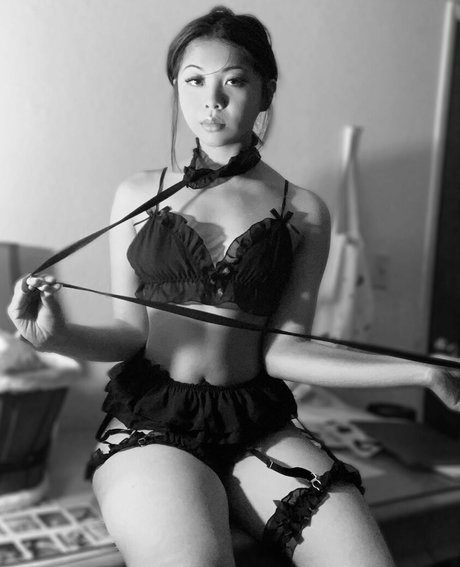 Asian Beauties photo 704