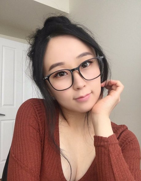 Asian Beauties photo 717