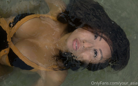 Asian_model photo 84