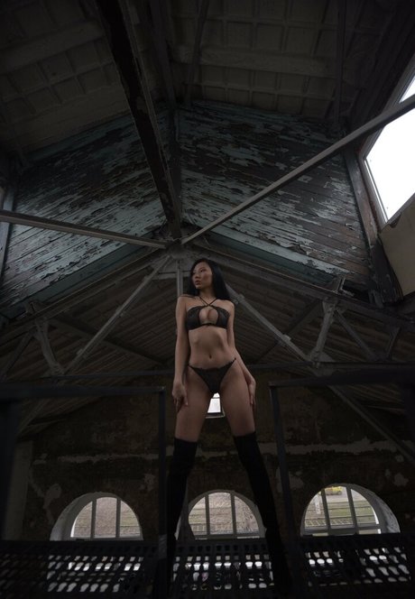 Asian_model photo 88