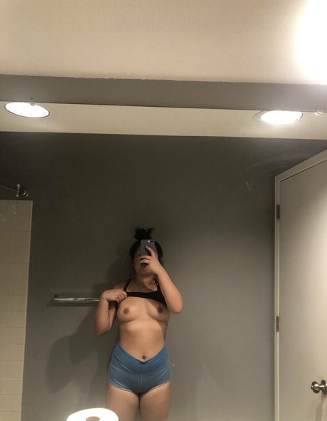 Asianbbygirl18 photo 116