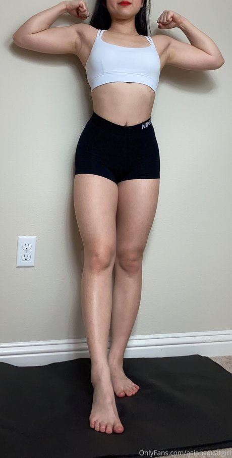 Asian squatgirl photo 24