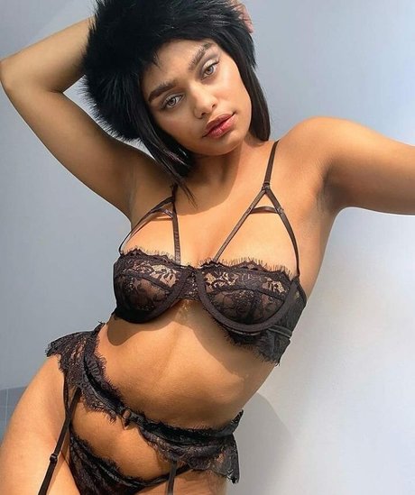 Aslayy Baugh photo 4