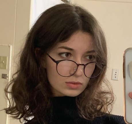 ASMR Alise photo 10