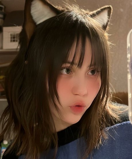 ASMR BlueKatie photo 112