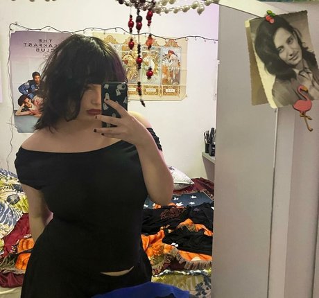 Asmr Creature photo 2