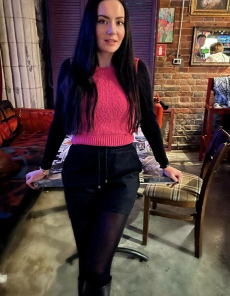 ASMR Kate Lullaby photo 6