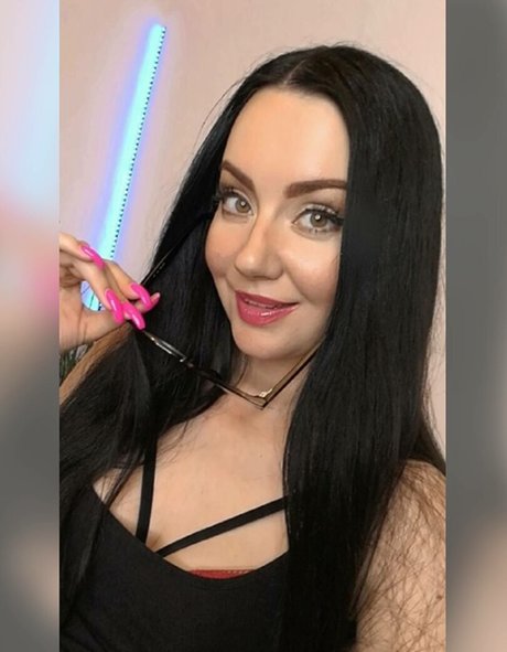 ASMR Kate Lullaby photo 13