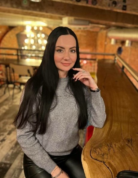 ASMR Kate Lullaby photo 15