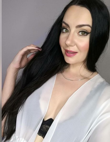 ASMR Kate Lullaby photo 17