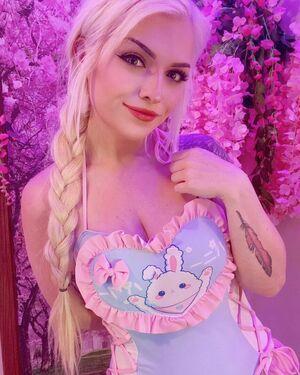 ASMR Shanny photo 4