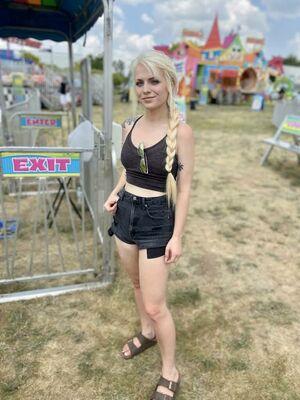 ASMR Shanny photo 6
