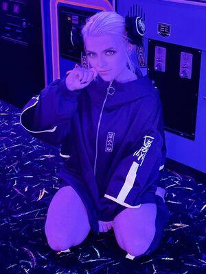 ASMR Shanny photo 101