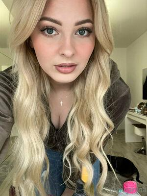 asmrjanina photo 38