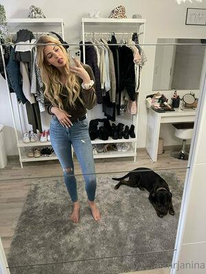 asmrjanina photo 39