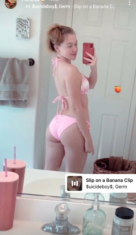 ASMRLia photo 2
