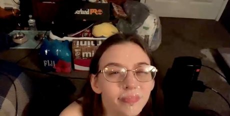 Astriddabomb photo 2