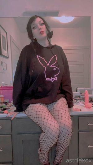 Astridxox photo 88