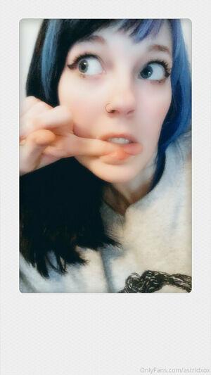 Astridxox photo 148