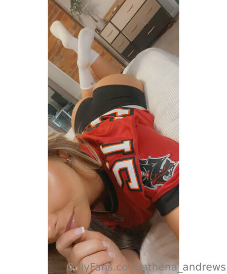 Athena Andrews photo 15