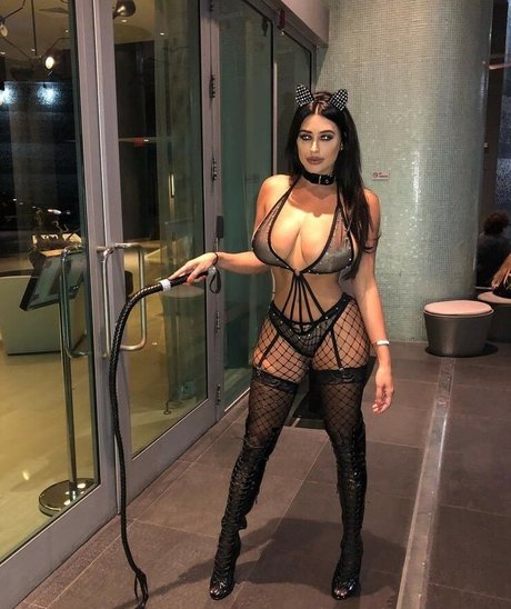 Aubrey Lynn Berg photo 28