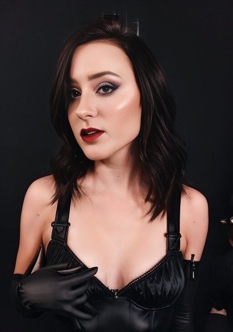 Audra Miller photo 28