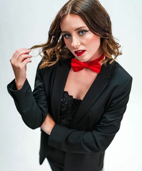 Audra Miller photo 356