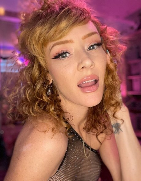 Audrey Hollander photo 9