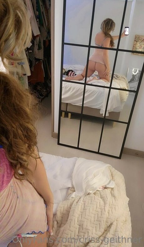 Aura Cristina Geithner photo 17