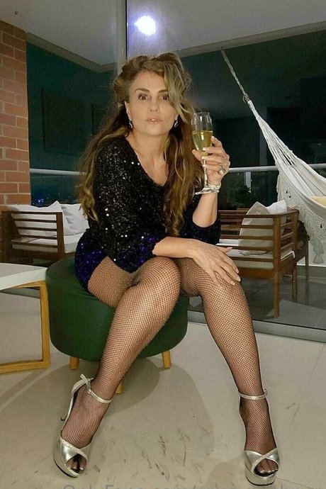 Aura Cristina Geithner photo 260