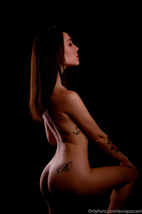 Aura Pazzani photo 28