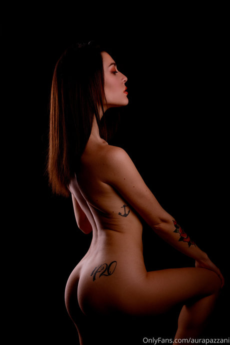 Aura Pazzani photo 52