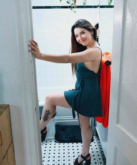 Autumn Farrell photo 28