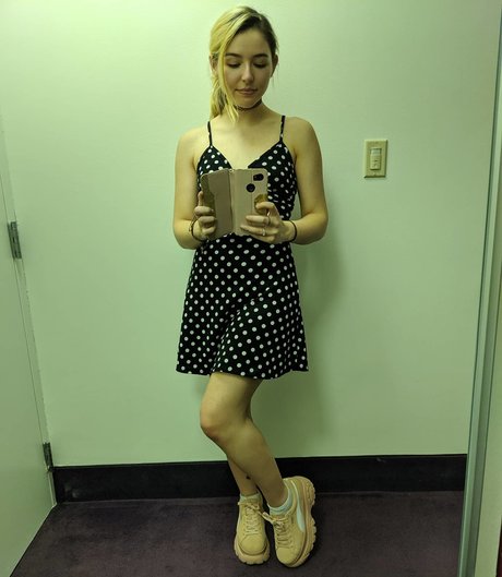 Autumn Farrell photo 35