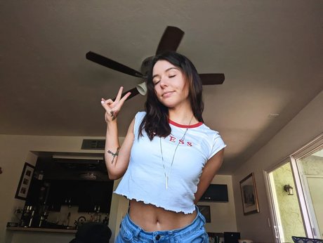 Autumn Farrell photo 45