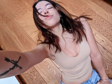 Autumn Farrell photo 47