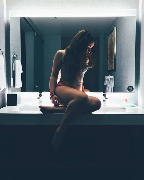 Autumn Farrell photo 60