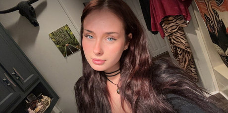 Autumn Gordon photo 2