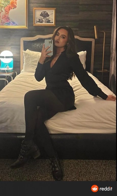 Ava Allan photo 13