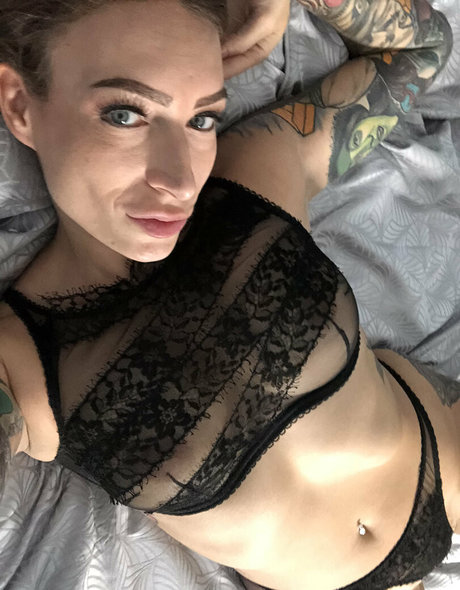 Ava_austen photo 90