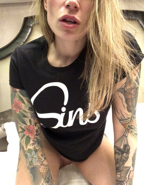 Ava_austen photo 127